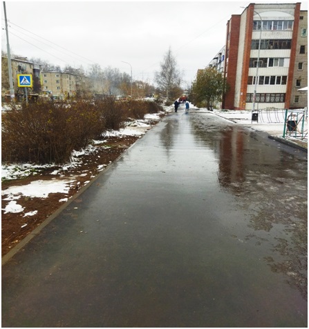 тротуар от д.11 до д. 13 ул. Луначарского тротуар от д.11 до д. 13 ул. Луначарского.
